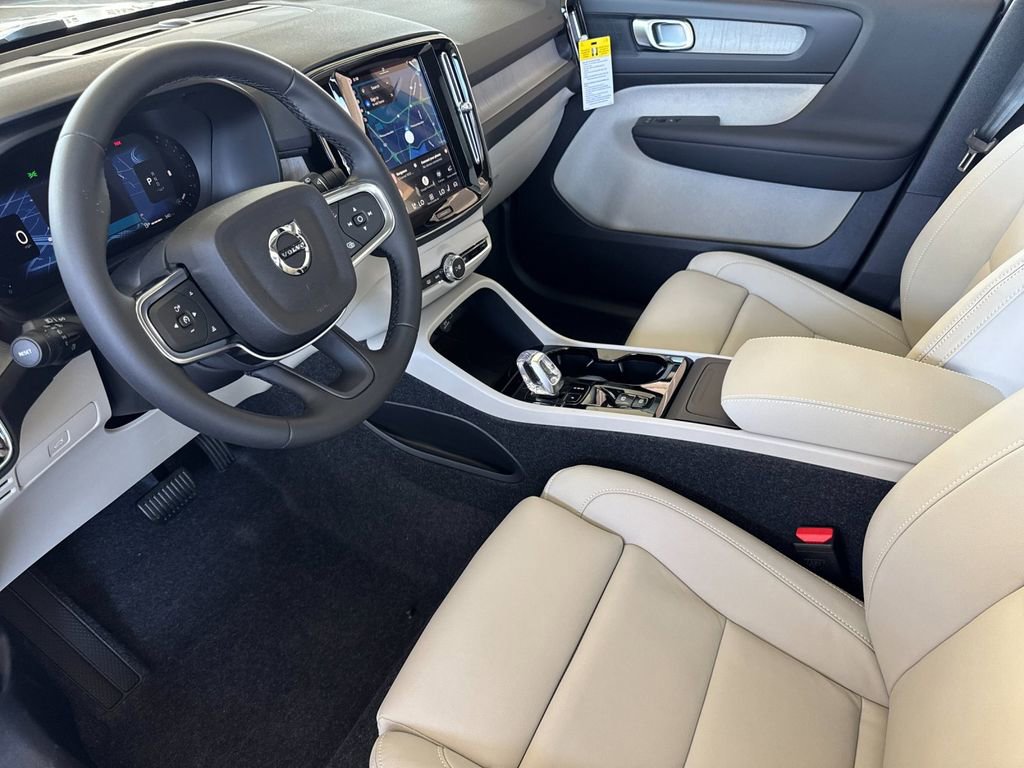 New 2026 Volvo XC40 B5 Plus w/ Protection Package Premier image 9