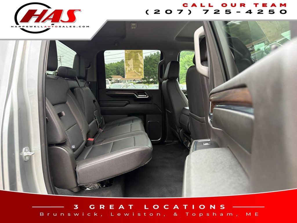 Used 2024 GMC Sierra 3500 SLT AWD/4WD image 9