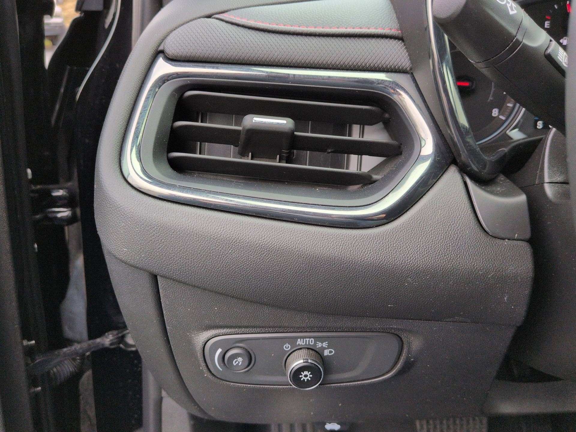 Certified 2023 Chevrolet Equinox RS AWD/4WD image 18