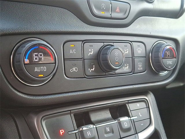 Used 2023 GMC Terrain AT4 image 18