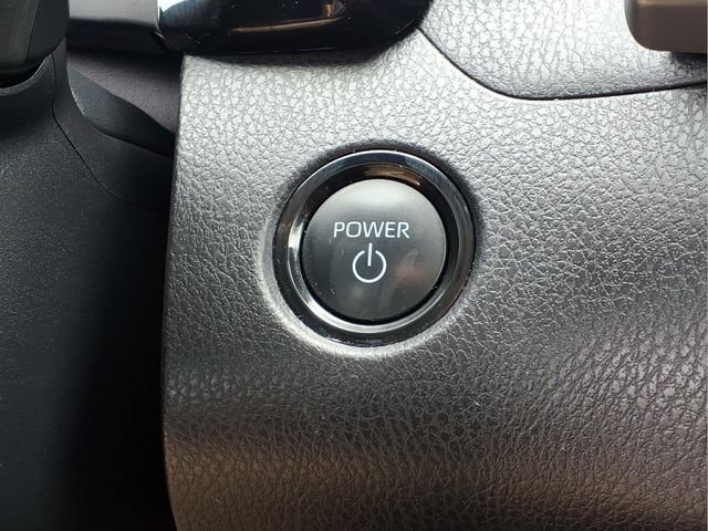 Used 2025 Toyota Camry LE FWD image 13