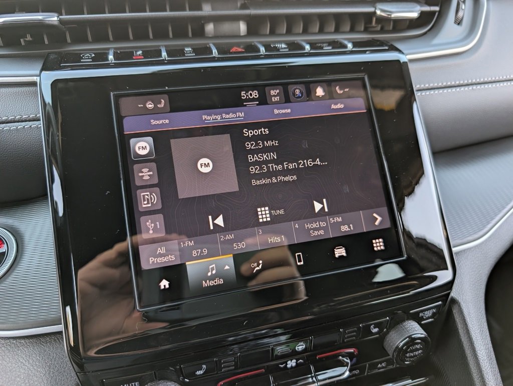 New 2025 Jeep Grand Cherokee L Altitude image 25