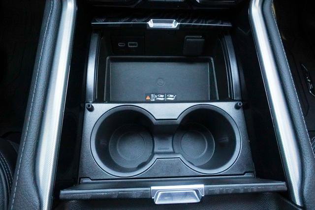 Used 2024 GMC Yukon Denali w/ Advanced Technology Package image 20