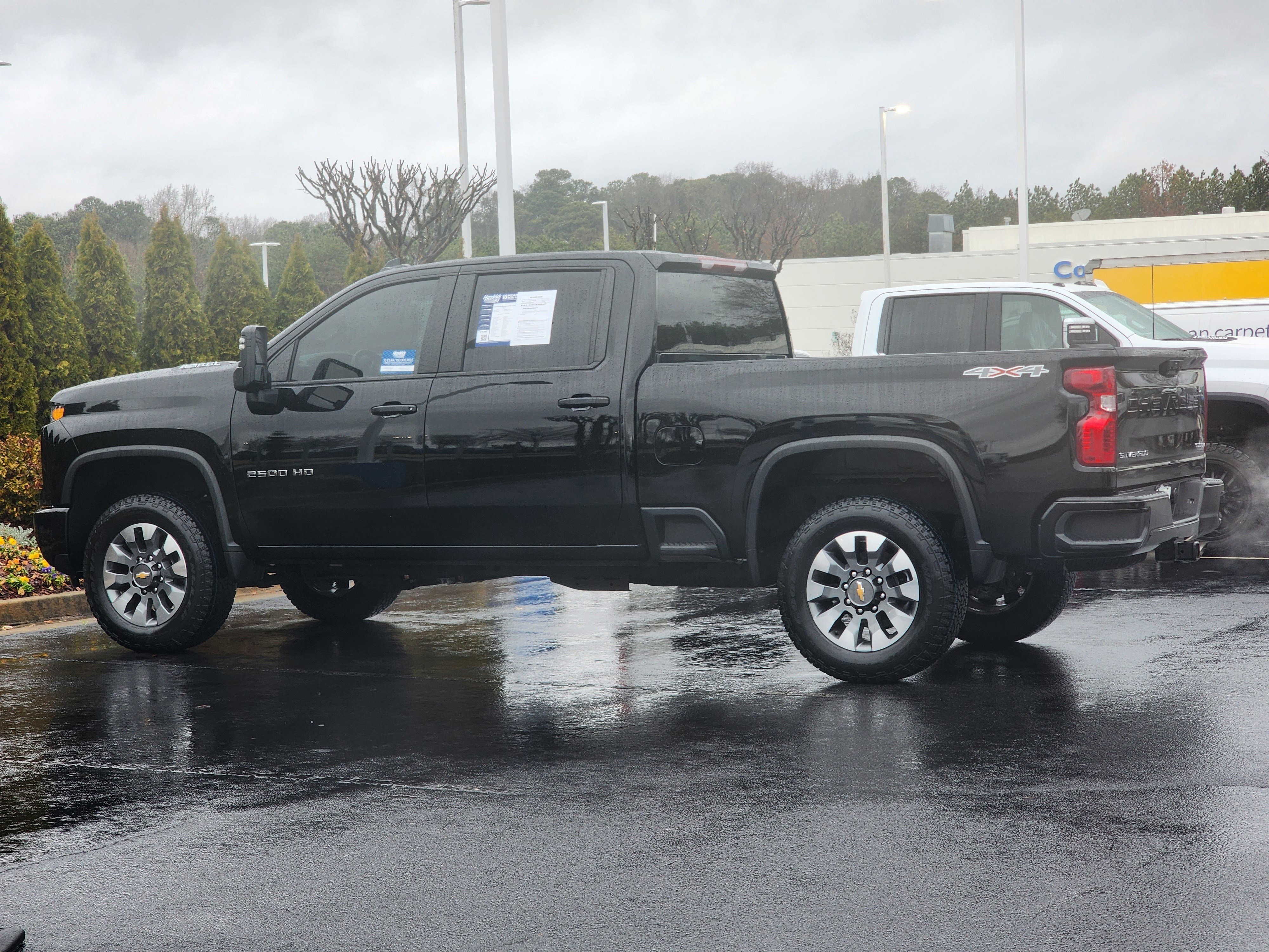 Used 2025 Chevrolet Silverado 2500 Custom w/ Custom Convenience Package image 10