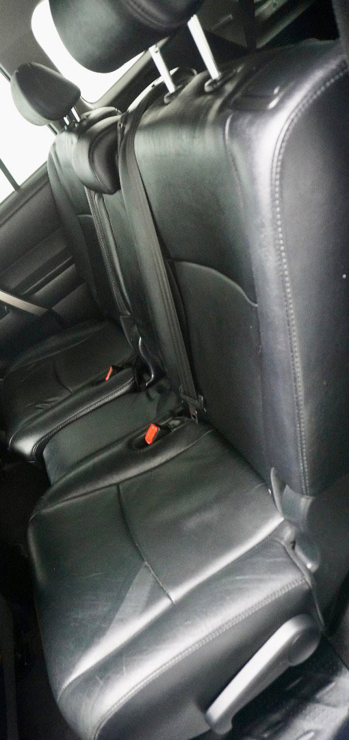 Used 2011 Toyota Highlander SE w/ Tow Pkg AWD/4WD image 5