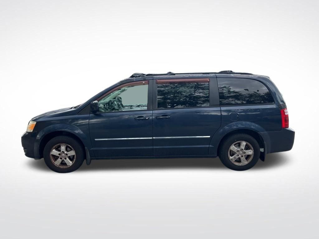 Used 2008 Dodge Grand Caravan SXT w/ Entertainment Group 2 FWD image 8