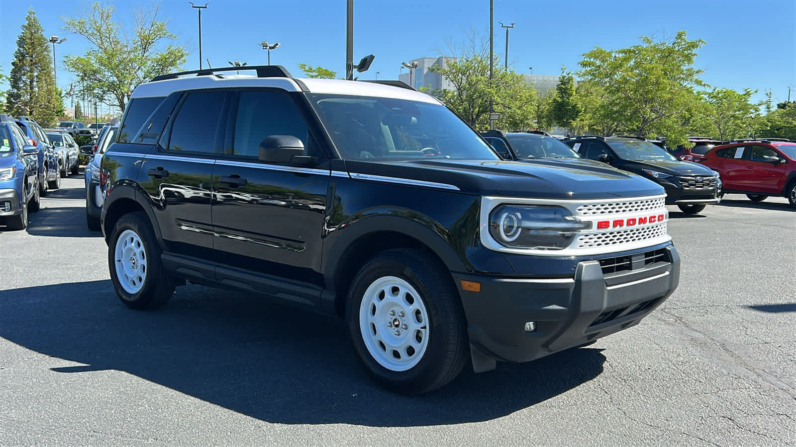 Used 2025 Ford Bronco Sport Heritage w/ Convenience Package AWD/4WD image 3