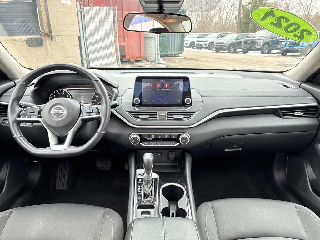 Certified 2021 Nissan Altima 2.5 SV w/ SV Premium Package image 15