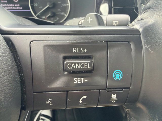 Used 2024 Nissan Pathfinder SV w/ Lighting Package (N92) FWD image 33