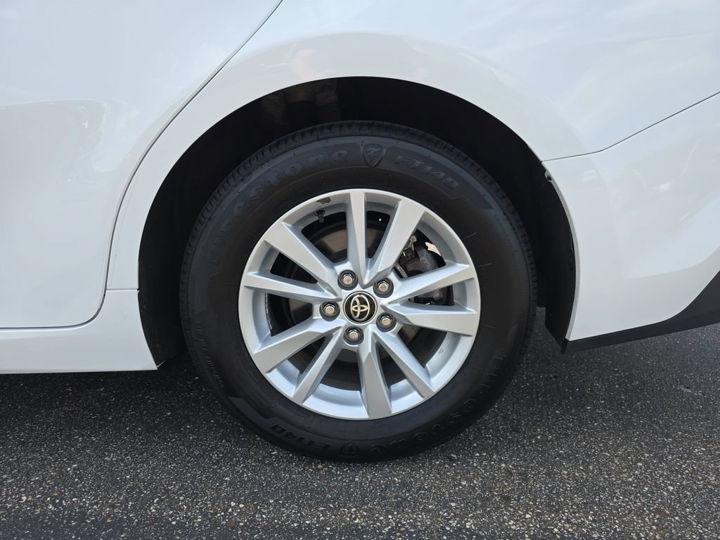 Certified 2025 Toyota Camry LE FWD image 33