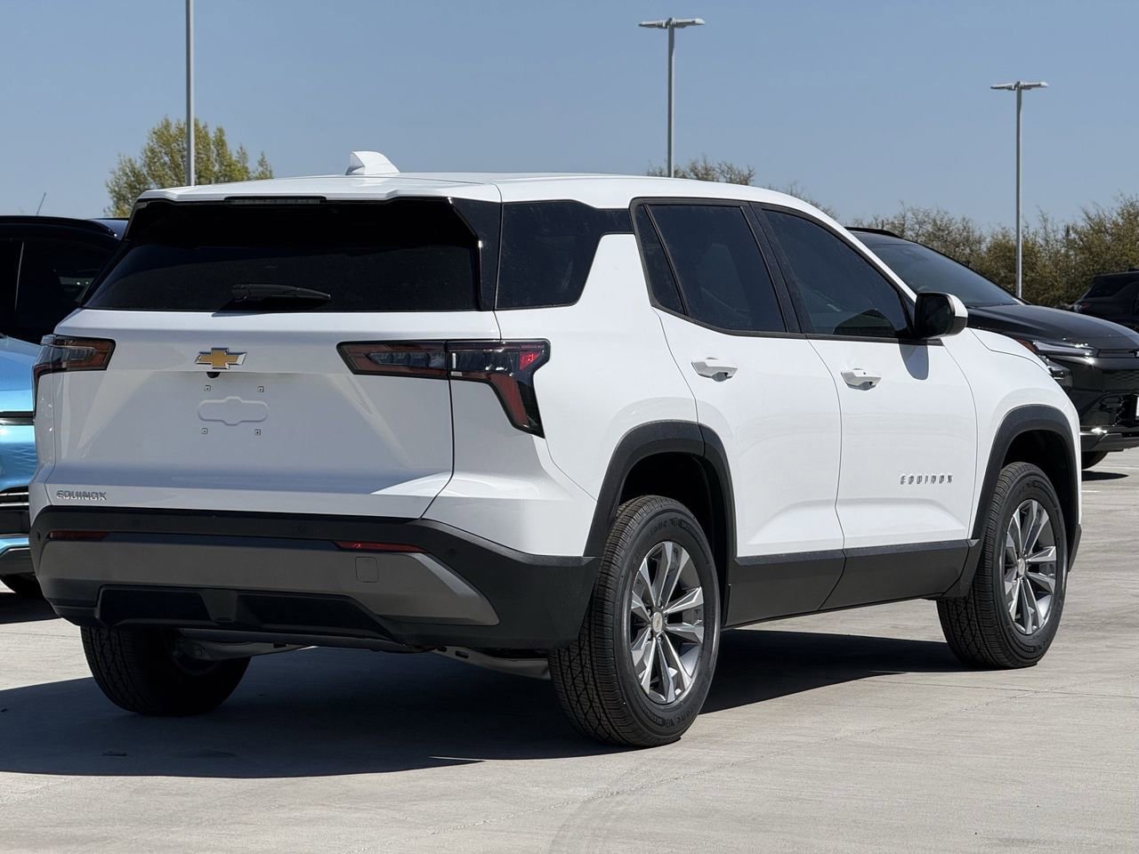 New 2026 Chevrolet Equinox LT image 4