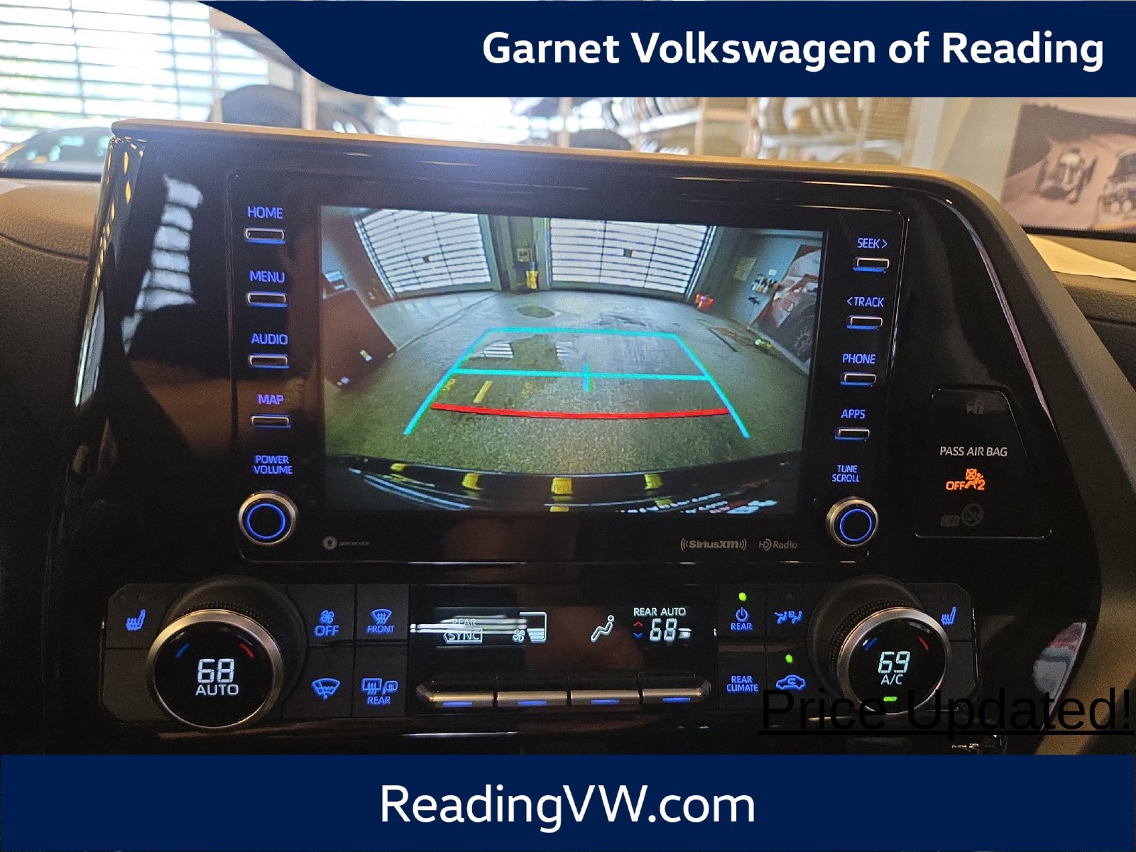 Used 2022 Toyota Highlander XLE AWD/4WD image 22