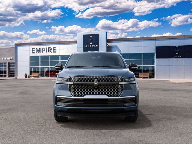 New 2027 Lincoln Navigator L Premier AWD/4WD image 3