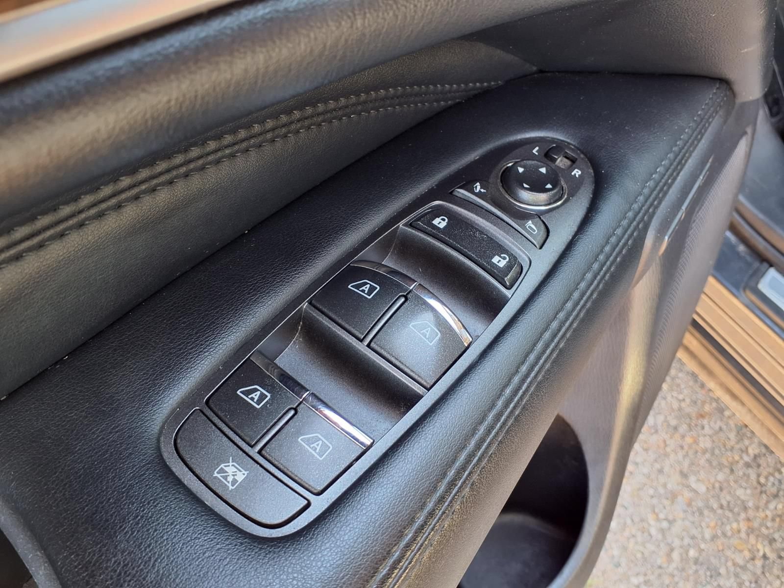Used 2013 INFINITI JX35 AWD image 15