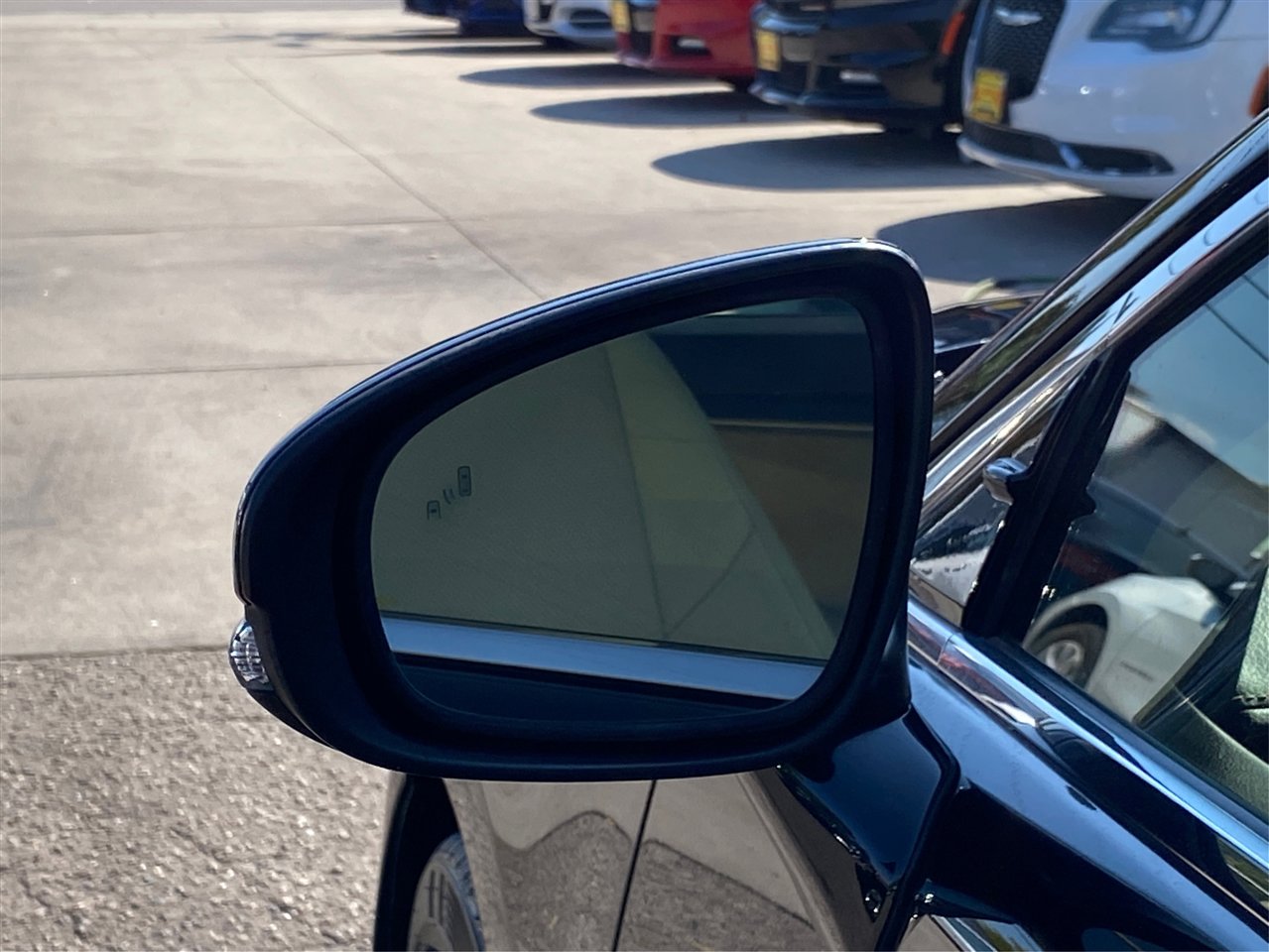 Used 2016 Lexus ES 350 w/ Luxury Package w/Wood Trim image 23