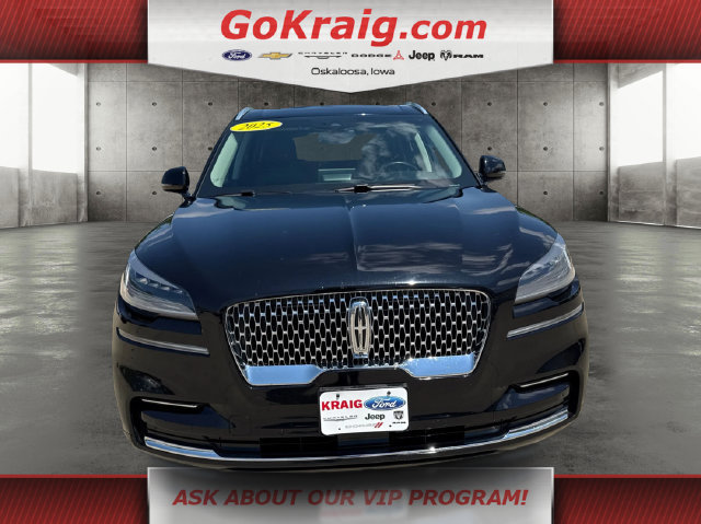 Used 2023 Lincoln Aviator Reserve w/ Elements Package Plus AWD/4WD image 2