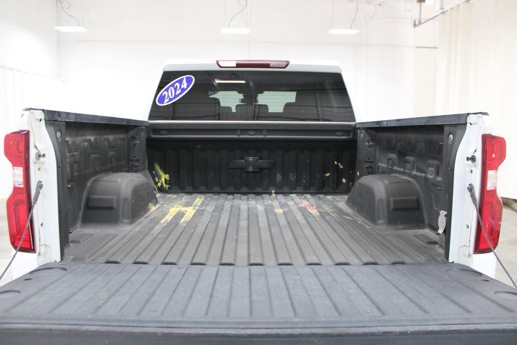 Used 2024 Chevrolet Silverado 1500 LT Trail Boss w/ Protection Package AWD/4WD image 17