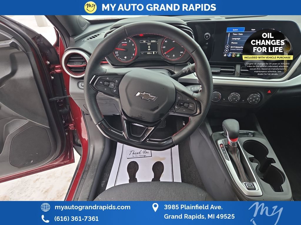 Used 2024 Chevrolet Trax RS image 7
