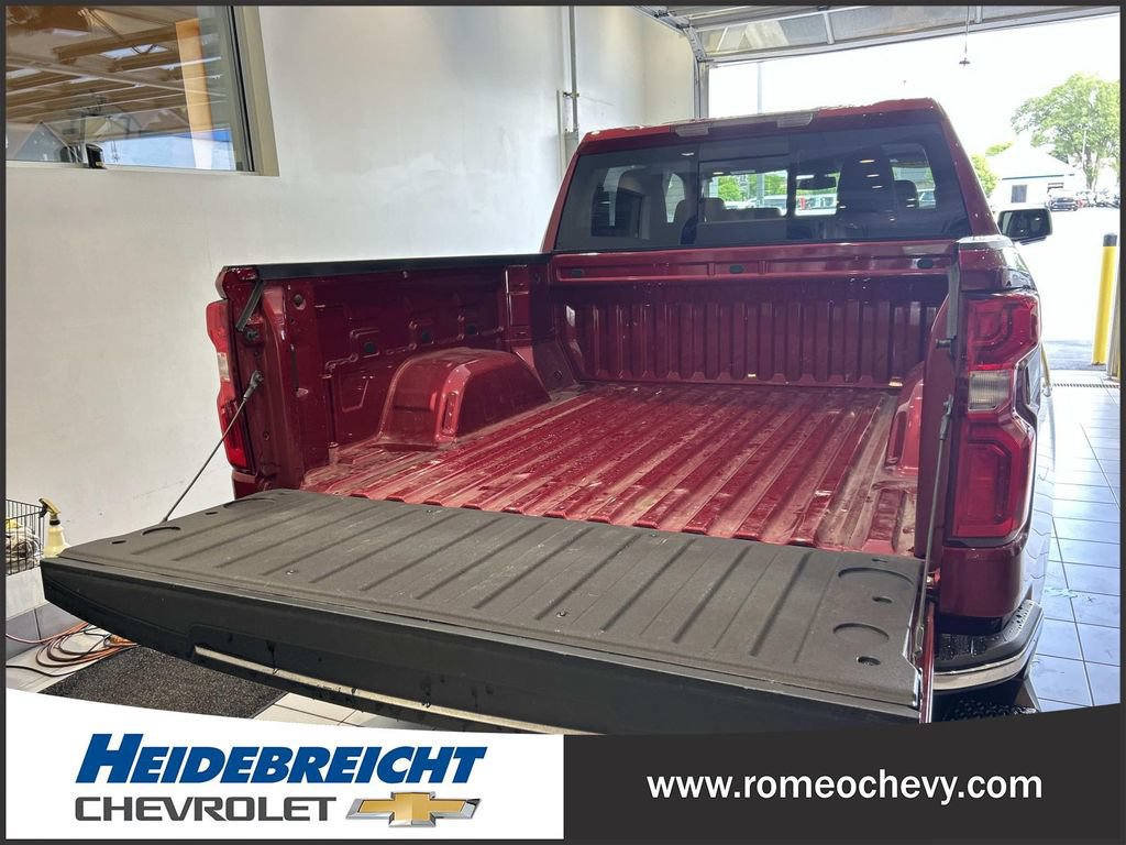 Certified 2022 Chevrolet Silverado 1500 LTZ AWD/4WD image 15