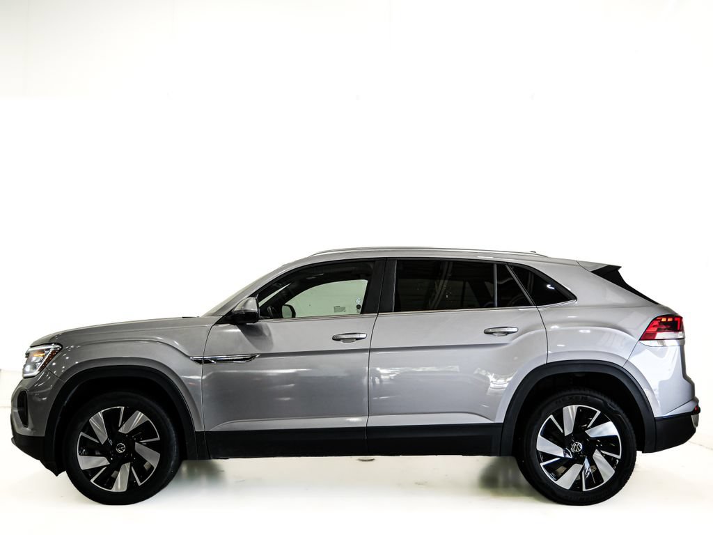 Used 2025 Volkswagen Atlas Cross Sport SE AWD/4WD image 5