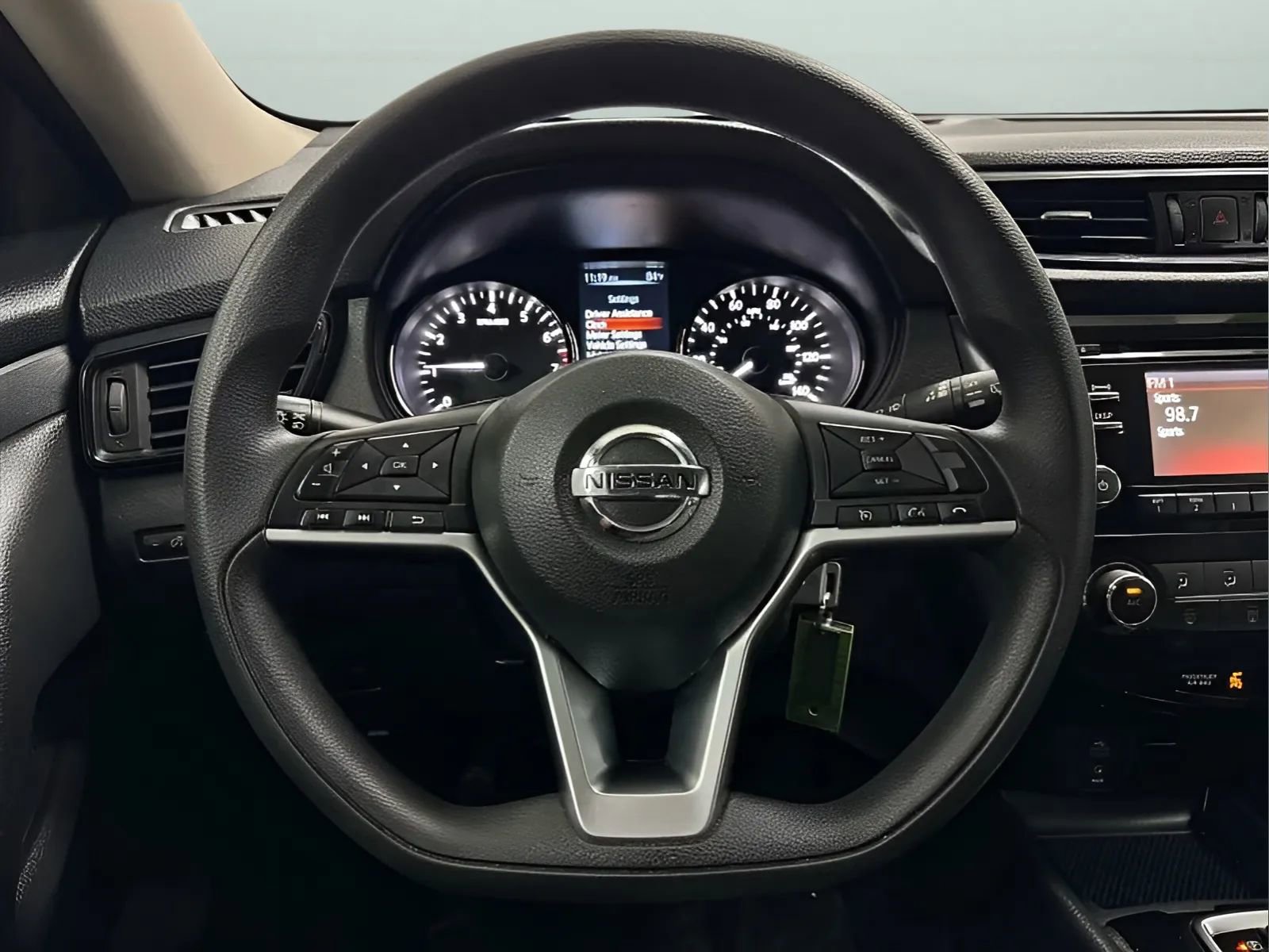 Used 2017 Nissan Rogue S FWD image 17