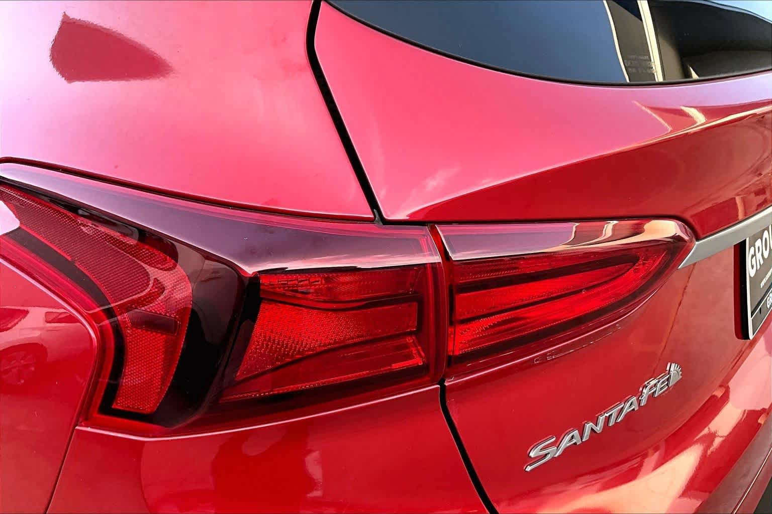 Used 2019 Hyundai Santa Fe SEL FWD image 27