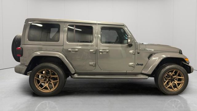 Used 2022 Jeep Wrangler Unlimited Sahara image 3