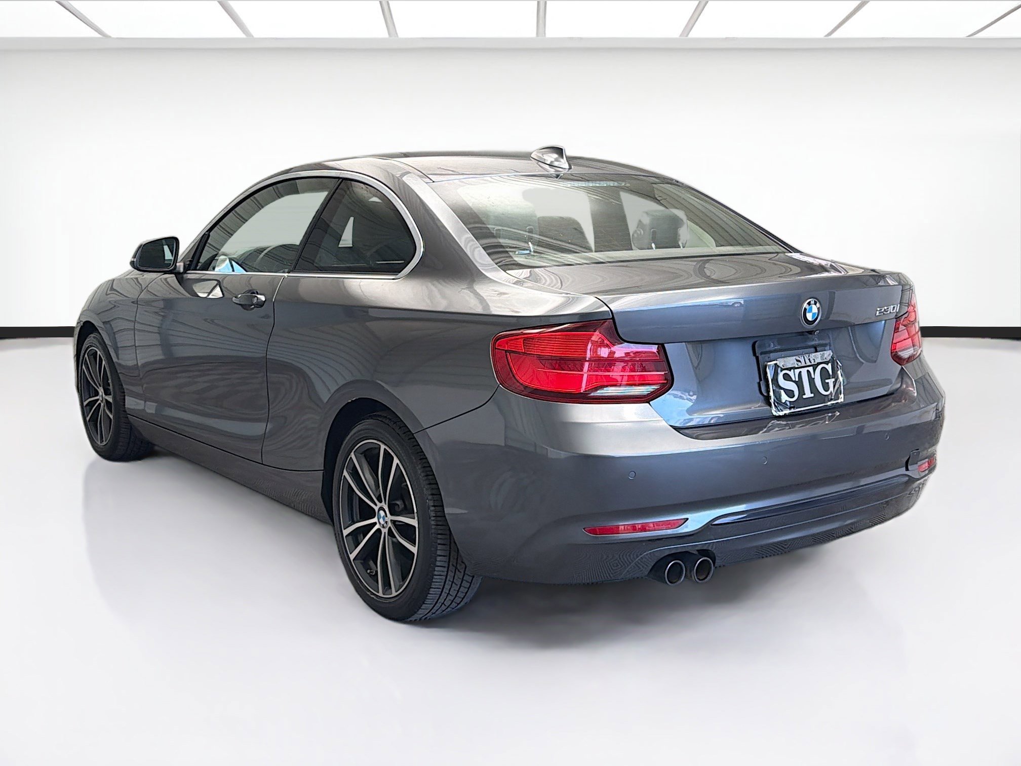 Used 2019 BMW 230i Coupe w/ Premium Package image 6