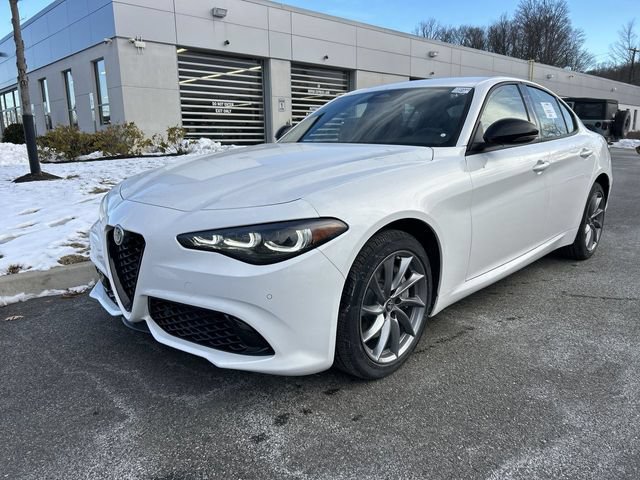 New 2026 Alfa Romeo Giulia AWD w/ Driving Assist Package image 4