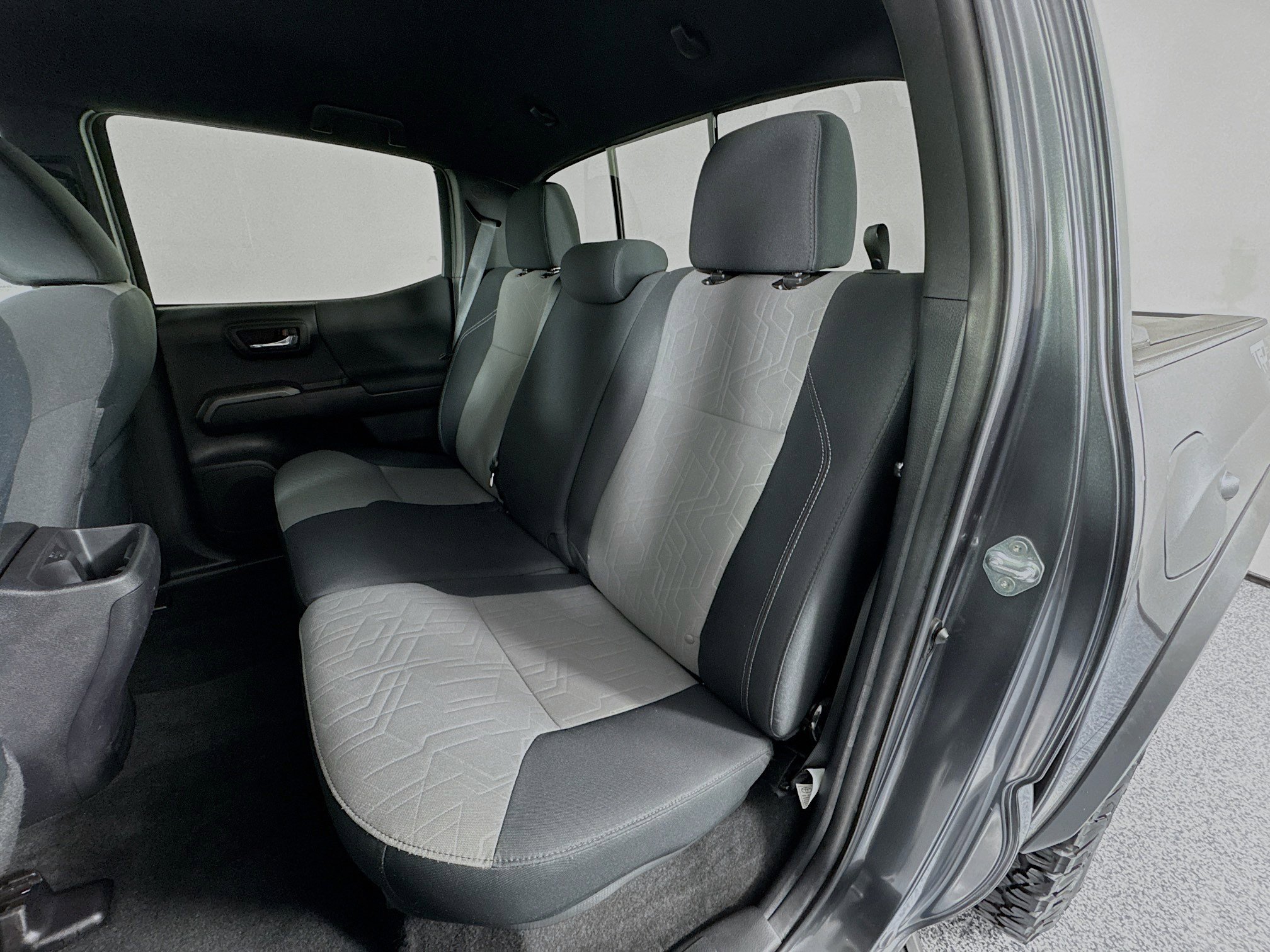 Used 2022 Toyota Tacoma TRD Off-Road image 22