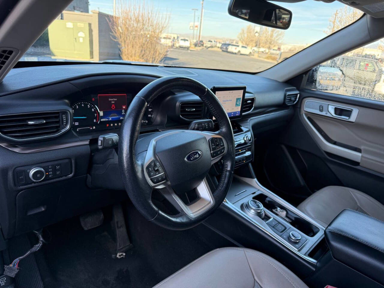 Used 2021 Ford Explorer Limited w/ Equipment Group 301A image 8