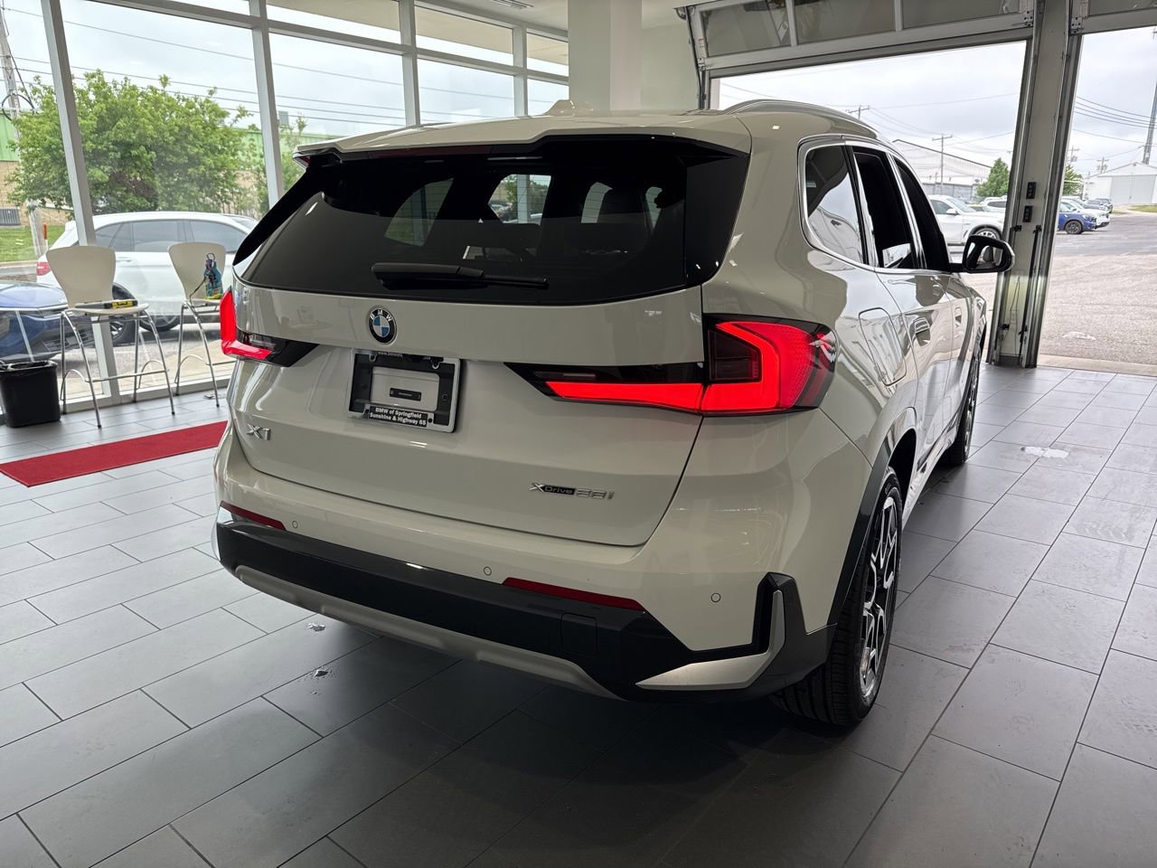Used 2025 BMW X1 xDrive28i w/ Premium Package AWD/4WD image 7