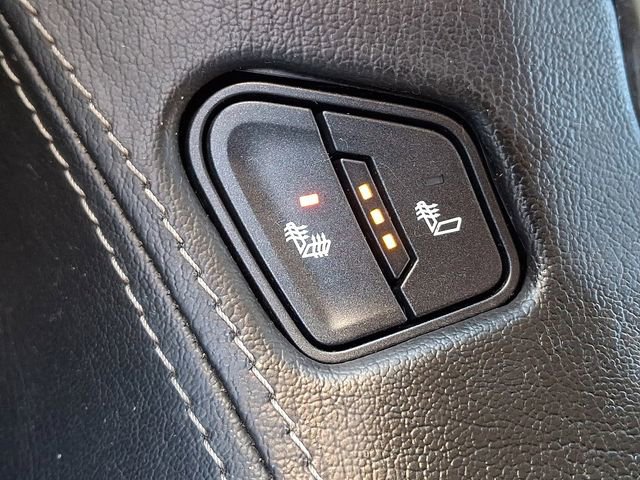 Used 2019 Chevrolet Suburban LT image 24