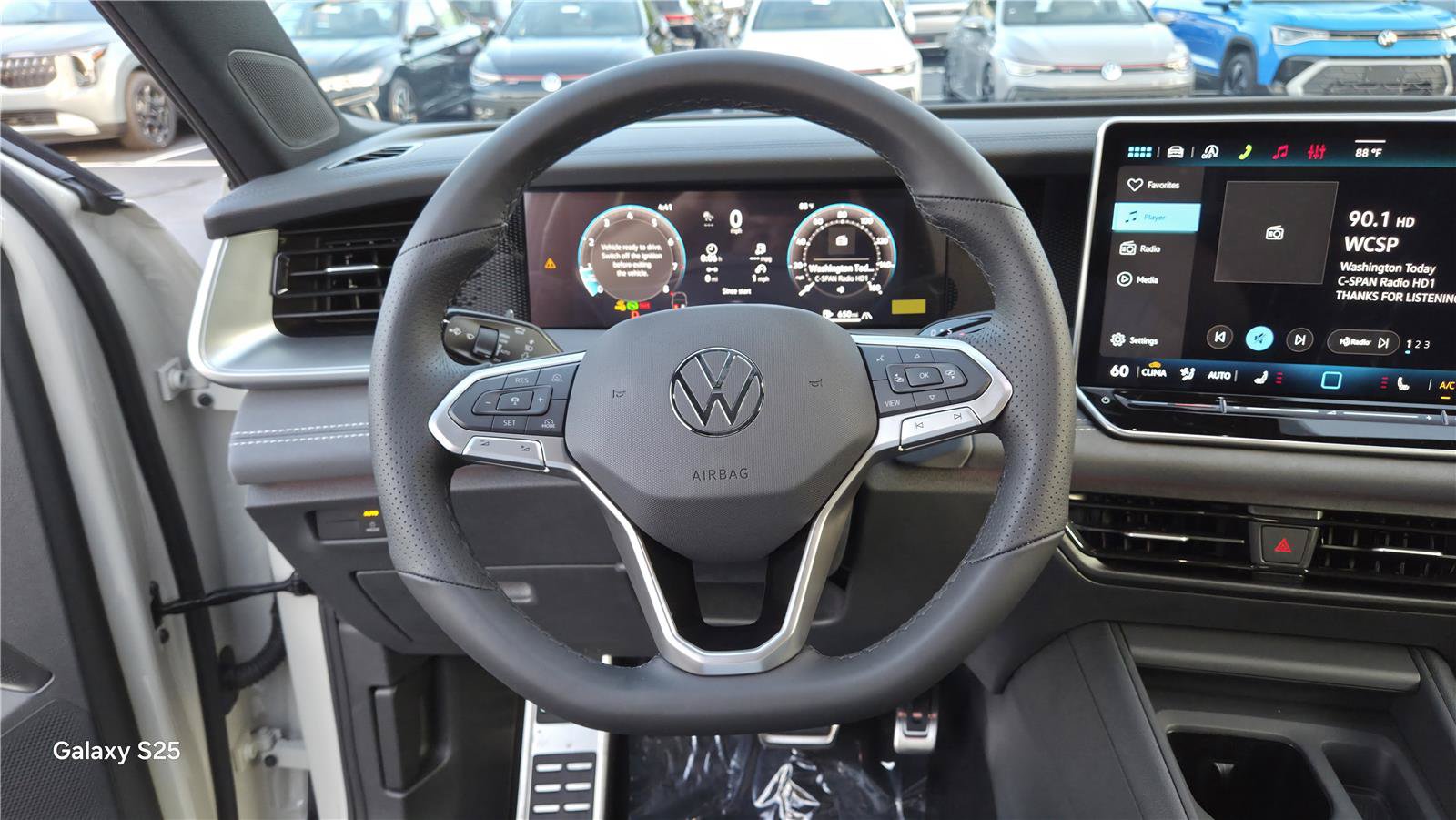 New 2026 Volkswagen Tiguan SE R-Line AWD/4WD image 16