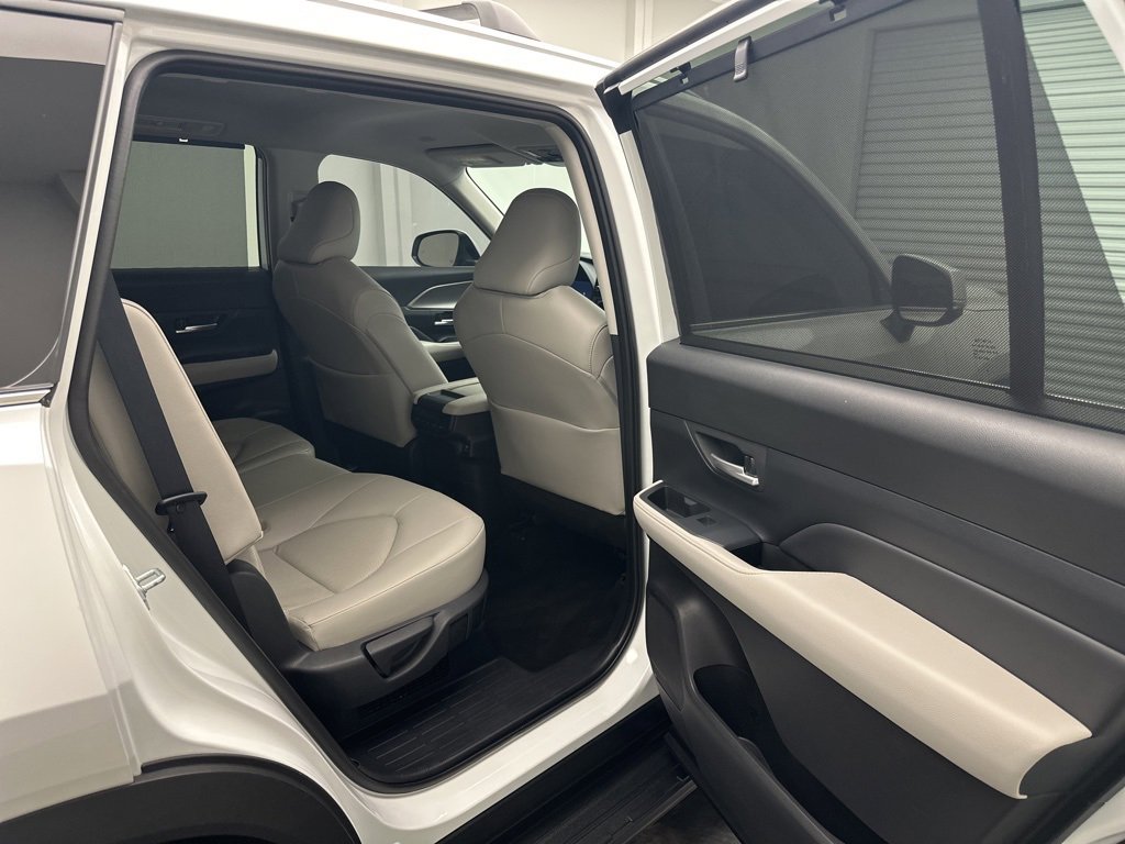Used 2024 Toyota Grand Highlander XLE image 7