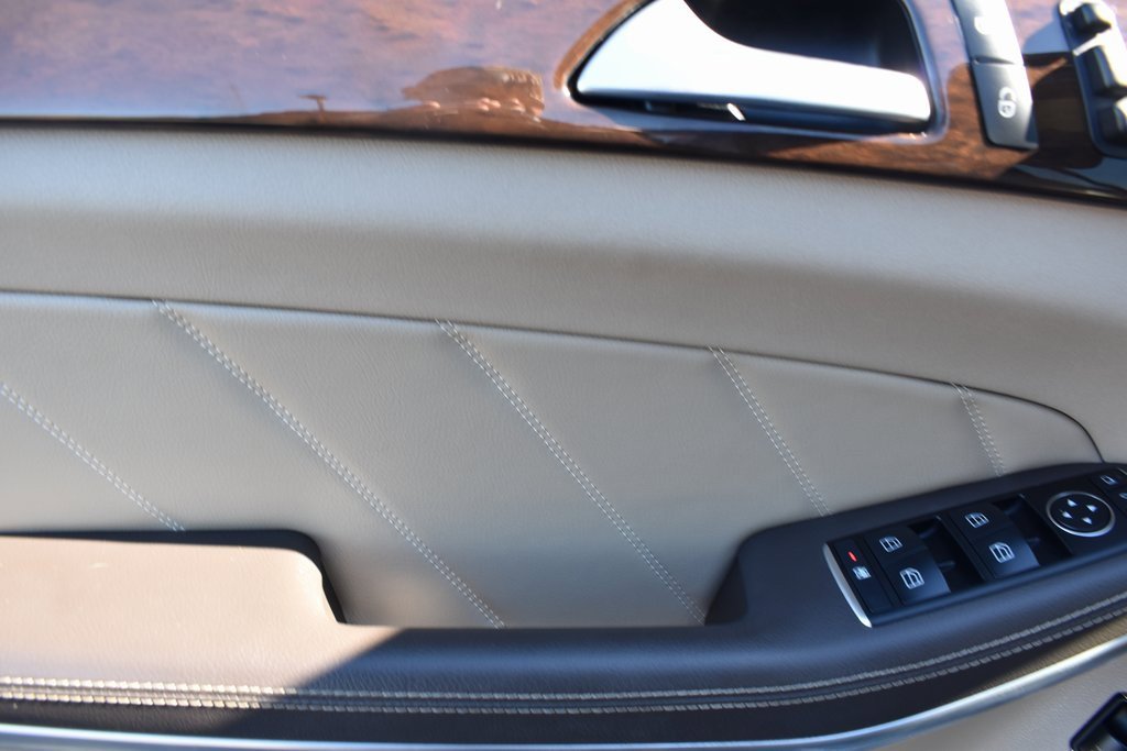 Used 2014 Mercedes-Benz GL 450 4MATIC image 11