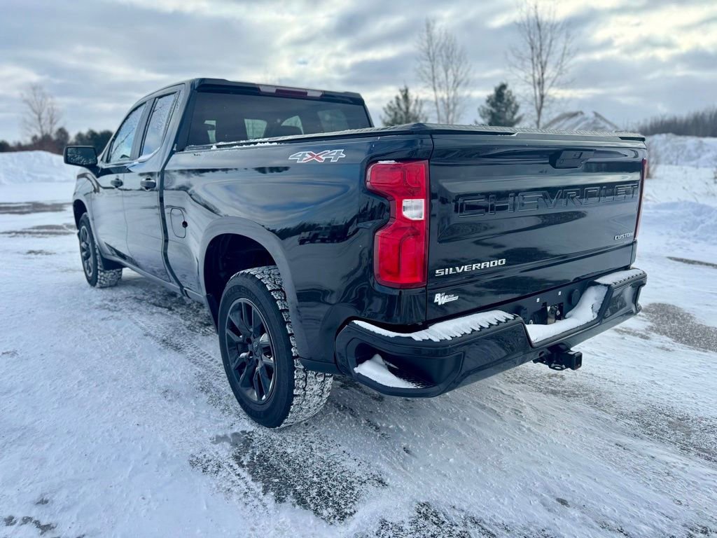 Used 2022 Chevrolet Silverado 1500 Custom image 4