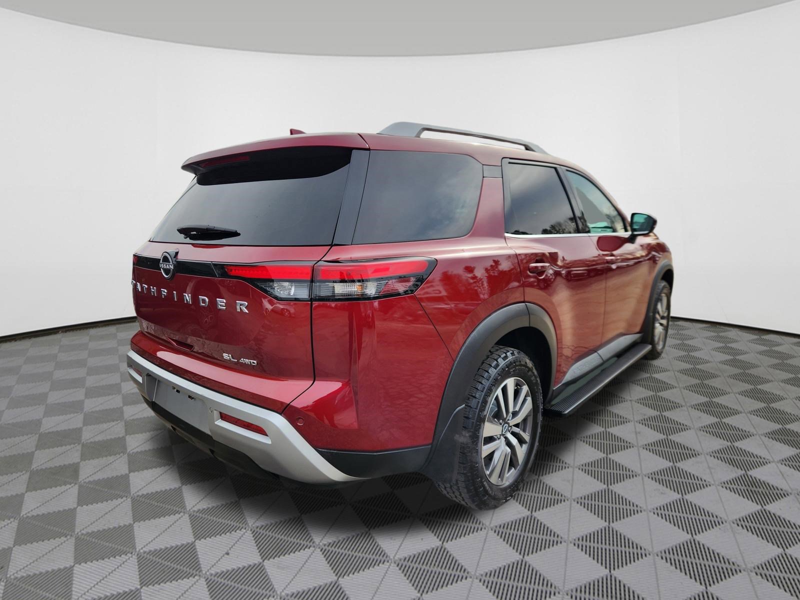 Used 2022 Nissan Pathfinder SL image 4