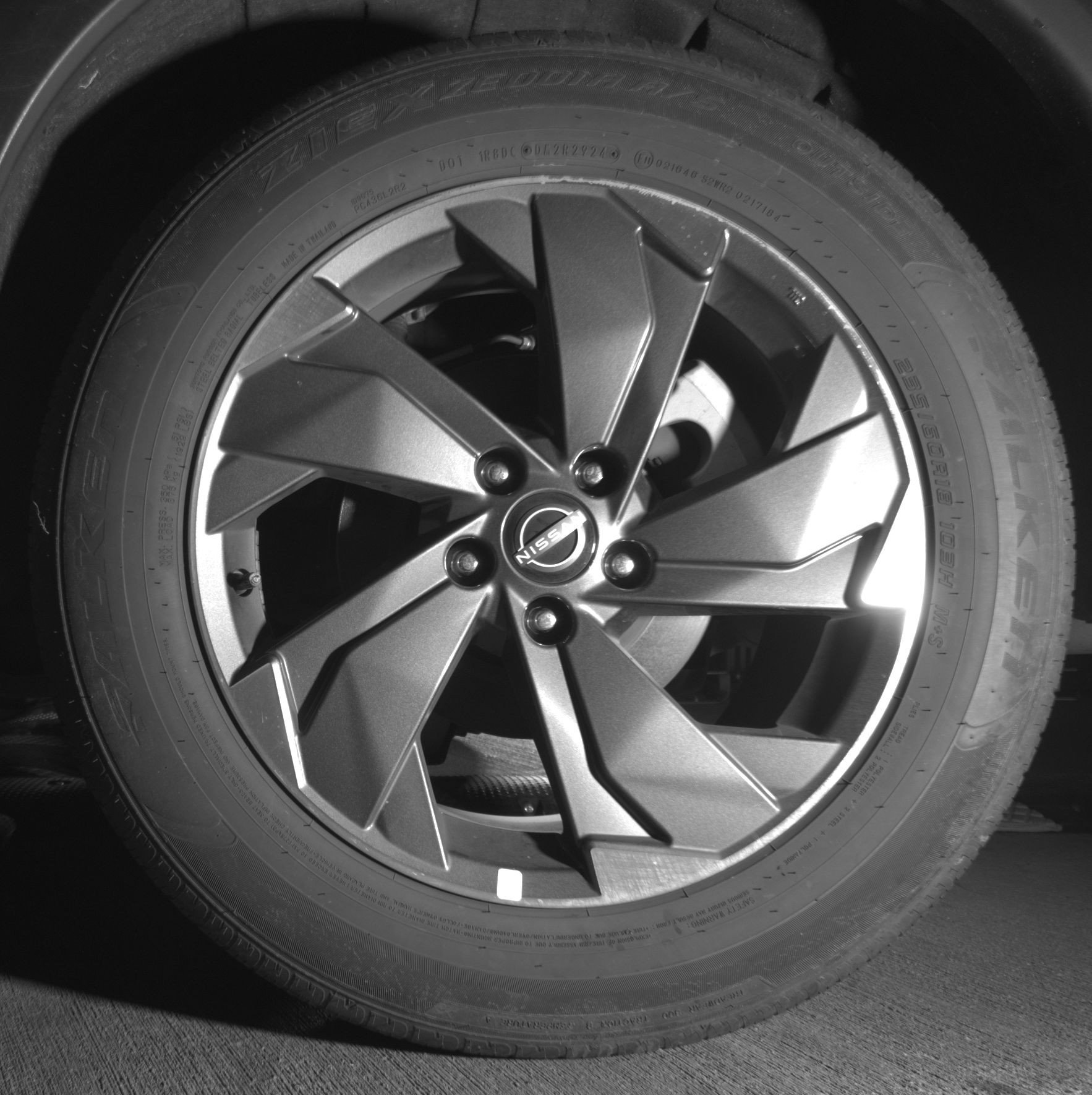 Used 2025 Nissan Rogue SV image 14