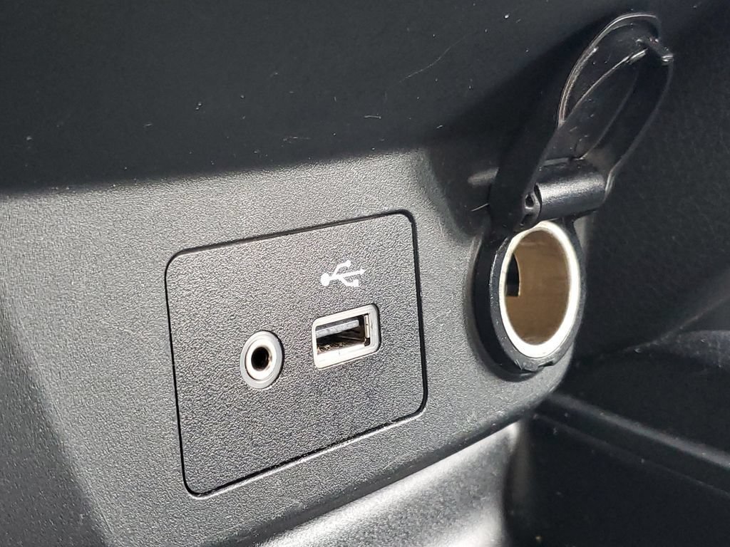 Used 2019 Nissan Rogue S FWD image 28