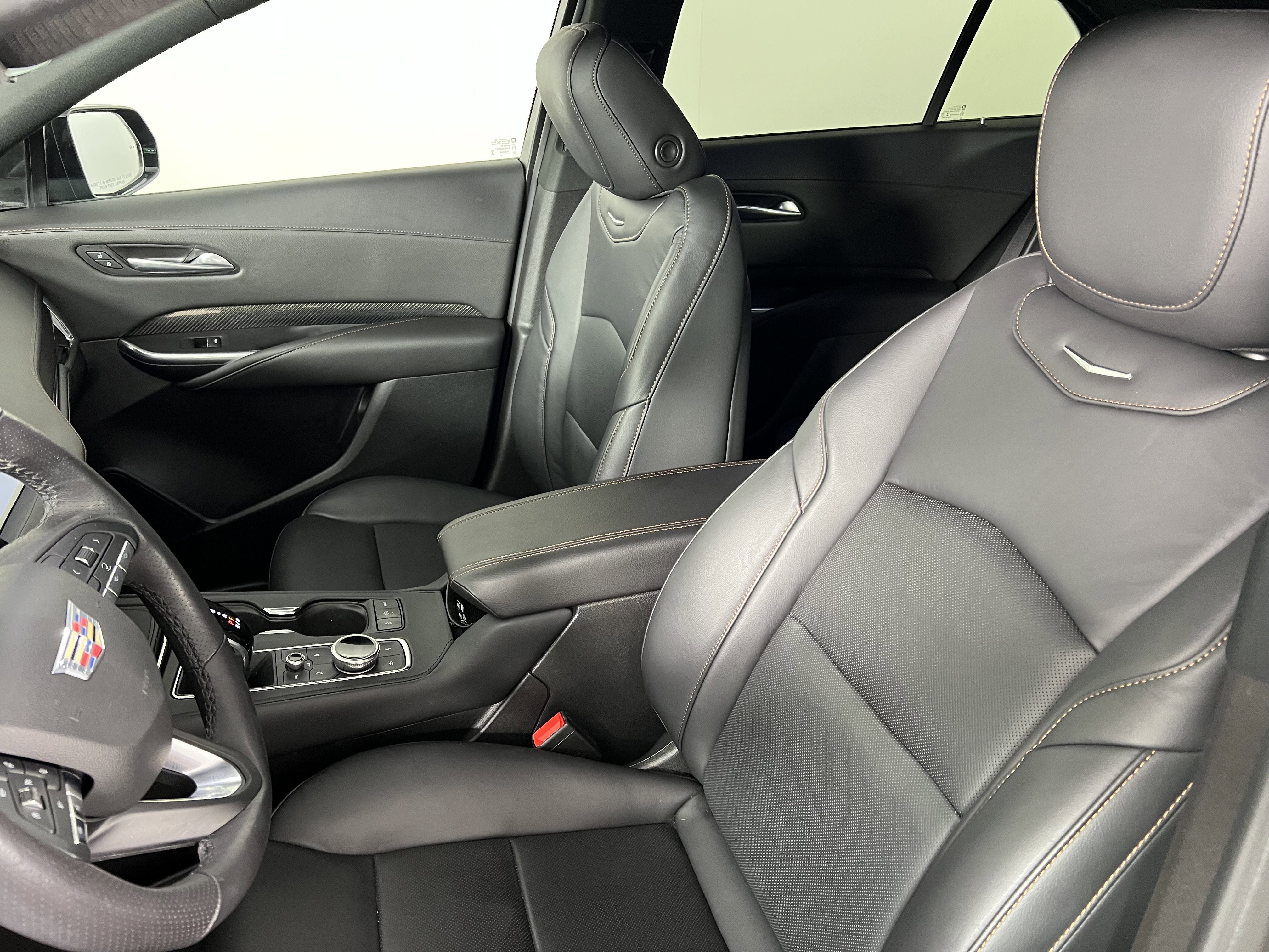 Used 2023 Cadillac XT4 Sport image 16