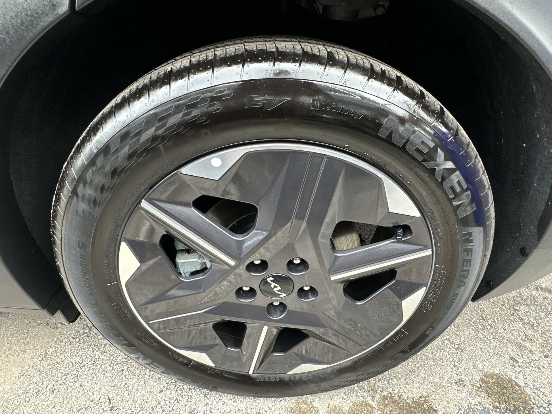 Certified 2025 Kia EV6 Light image 19