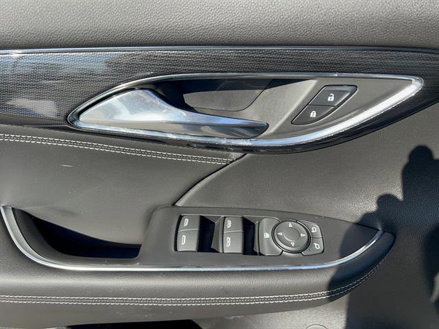 Used 2023 Buick Envision Preferred image 15