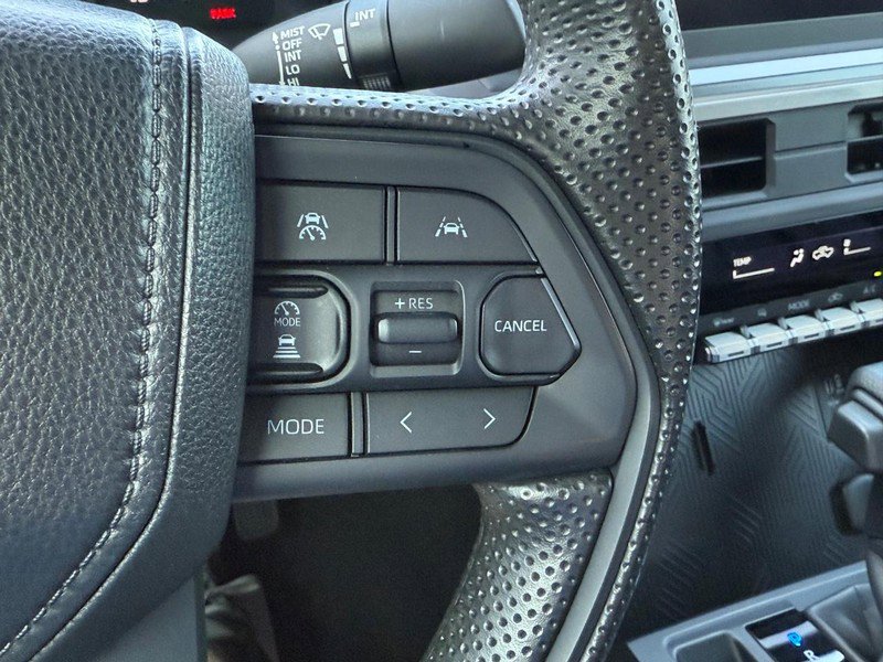 Used 2025 Toyota Tacoma SR5 image 18