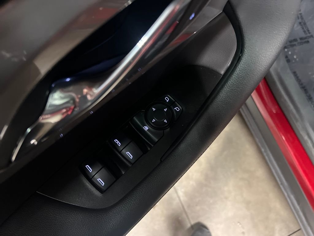 Certified 2025 Chevrolet Blazer LT AWD/4WD image 16