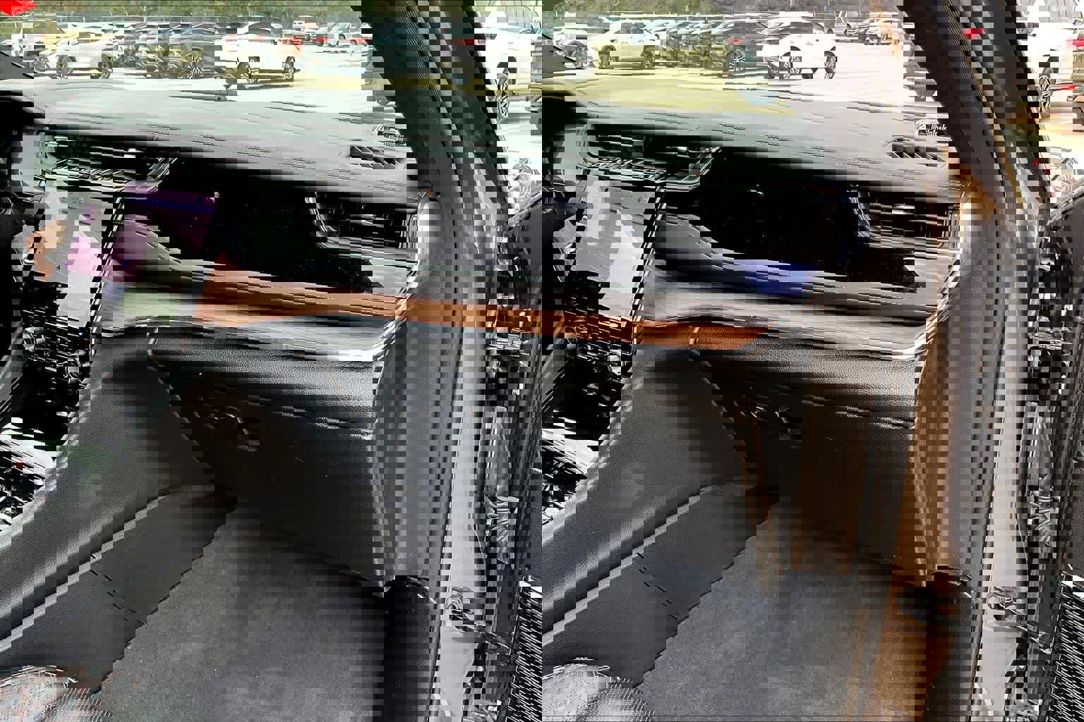 Used 2023 Jeep Grand Cherokee L Summit w/ High Altitude Package image 19