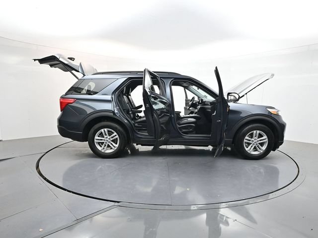 Used 2023 Ford Explorer XLT w/ Equipment Group 202A AWD/4WD image 57