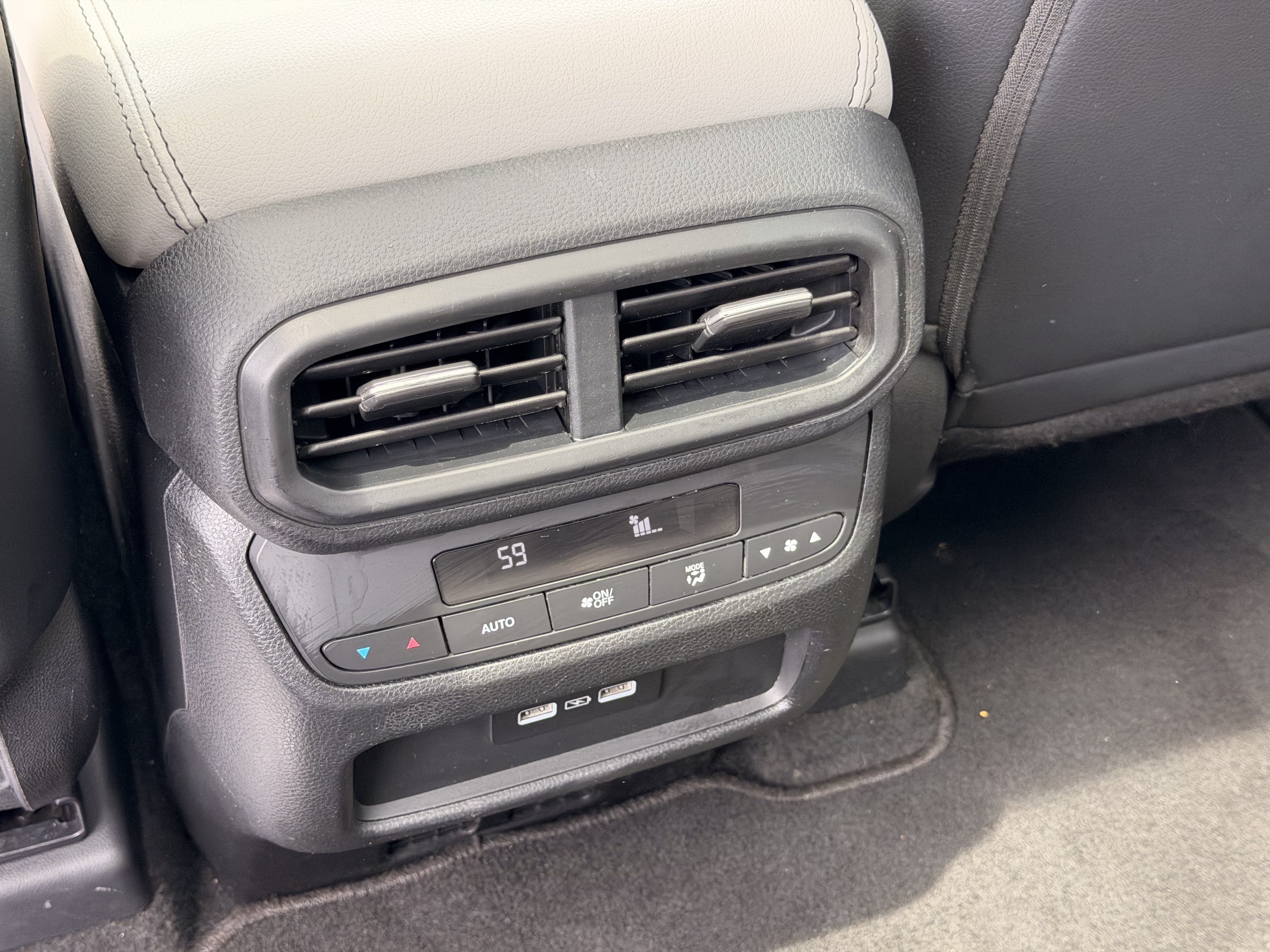 Certified 2023 Honda Pilot Touring image 26