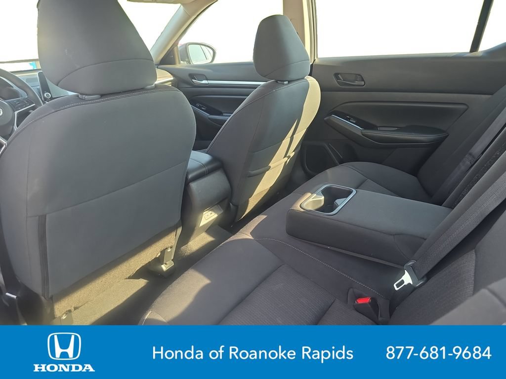 Used 2023 Nissan Altima 2.5 SV FWD image 18