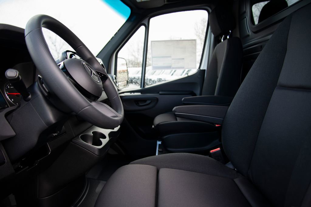New 2026 Mercedes-Benz Sprinter 4500 image 13